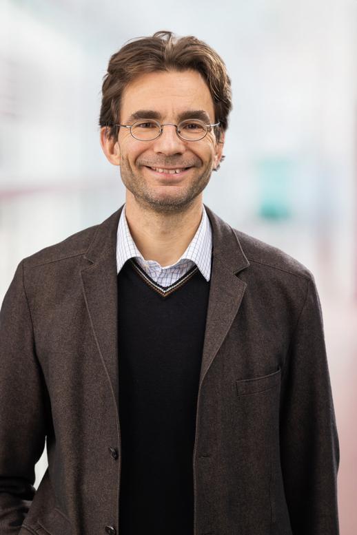 Prof. Dr. Wolfgang Schamel
